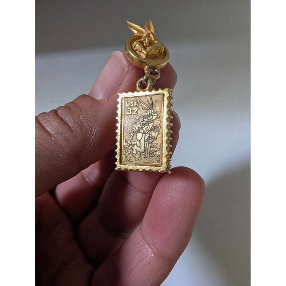 Looney Tunes Bugs Bunny Stamp Collection Earrings Gold Excellent 1997 USA Drop